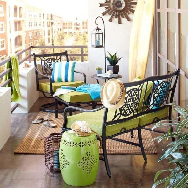 Fabulous-Spring-Balcony-Decor-Ideas-48-1-Kindesign